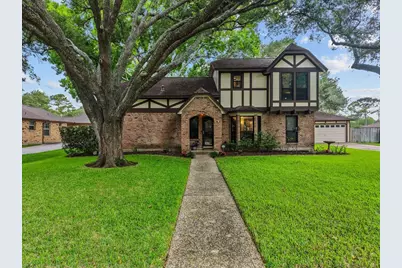 1810 Hunt Drive, Friendswood, TX 77546 - Photo 1