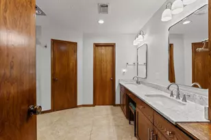 1810 Hunt Dr, Friendswood, TX 77546 - Photo 32