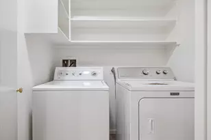 259 Litchfield Ln, Houston, TX 77024 - Photo 10