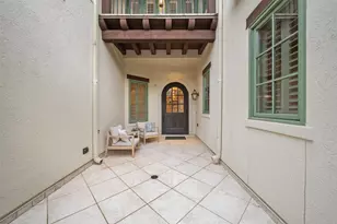 7 Moatwood Ct, The Woodlands, TX 77382 - Photo 4