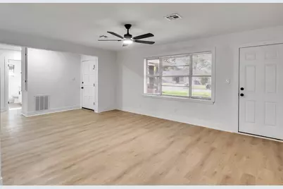 6026 Diamond Court, Texas City, TX 77591 - Photo 4