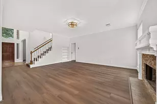 2006 Teakwood Pl, Sugar Land, TX 77478 - Photo 8