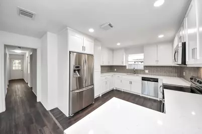 10631 Windriver Drive, Houston, TX 77070 - Photo 8