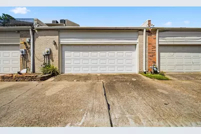 1746 S Gessner, Houston, TX 77063 - Photo 24