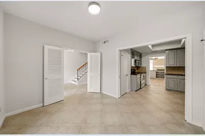 1746 S Gessner, Houston, TX 77063 - Photo 6