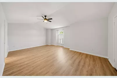 1746 S Gessner, Houston, TX 77063 - Photo 18