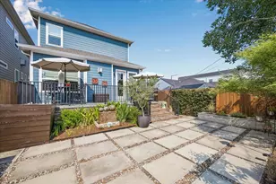 924 Alexander St, Houston, TX 77008 - Photo 10