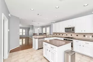 2901 W Dallas St, Houston, TX 77019 - Photo 24