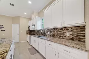 23519 Creek Wood Dr, Spring, TX 77389 - Photo 12