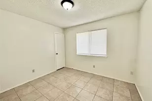 13753 Sablecrest St, Houston, TX 77014 - Photo 8