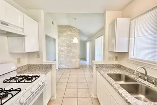 13753 Sablecrest St, Houston, TX 77014 - Photo 4