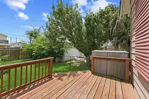 2212 32nd St, Galveston, TX 77550 - Photo 26