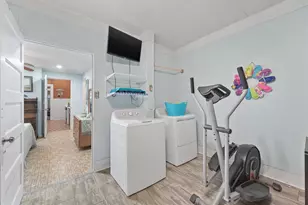 2212 32nd St, Galveston, TX 77550 - Photo 14