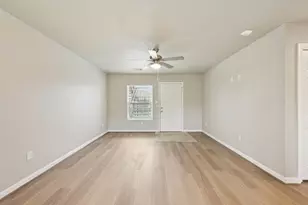 274 Plez Morgan Dr, Montgomery, TX 77356 - Photo 8