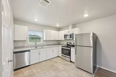 274 Plez Morgan Drive #B, Montgomery, TX 77356 - Photo 12