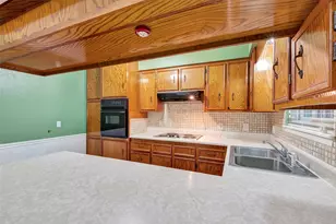 302 Walnut Cove, Onalaska, TX 77360 - Photo 6