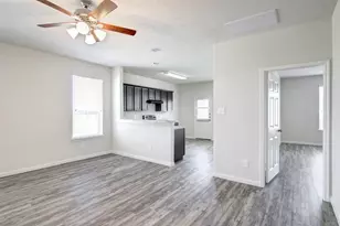 2855 Silver Tree, Houston, TX 77014 - Photo 10
