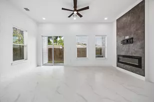 1812 Lula St, Houston, TX 77009 - Photo 4