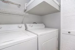 19100 N Glenwest Dr, Friendswood, TX 77546 - Photo 20