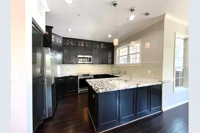 2111 Welch Street #B110, Houston, TX 77019 - Photo 2