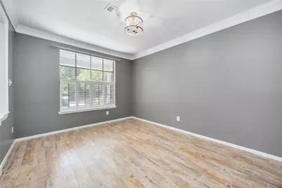 11 Alden Glen Court, The Woodlands, TX 77382 - Photo 10