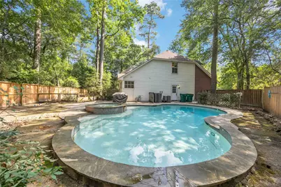 11 Alden Glen Court, The Woodlands, TX 77382 - Photo 6