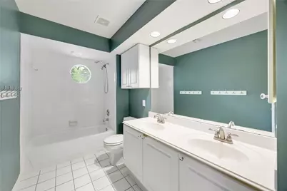 11 Alden Glen Court, The Woodlands, TX 77382 - Photo 34