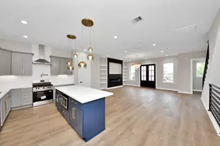 1603 Sylvester Rd, Houston, TX 77009 - Photo 16