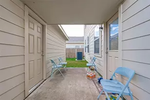 7215 Pavilion Dr, Houston, TX 77083 - Photo 16