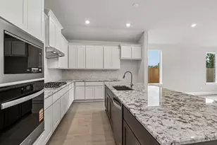 26120 Treetop Ter Ln, Montgomery, TX 77316 - Photo 6