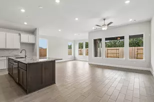 26120 Treetop Ter Ln, Montgomery, TX 77316 - Photo 4