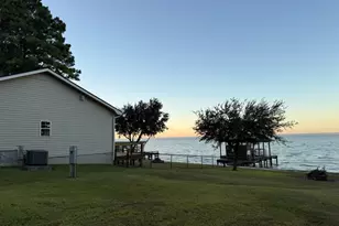 102 Bridgelanding, Onalaska, TX 77360 - Photo 10