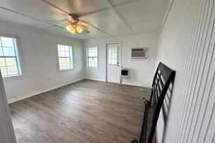 302 2nd St, Palacios, TX 77465 - Photo 6