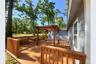 172 Pine Needle St, Onalaska, TX 77360 - Photo 2