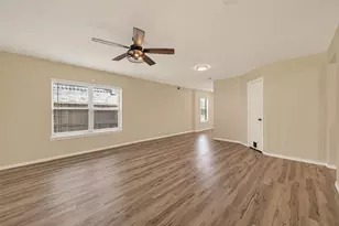 1308 Winding Willow Dr, Pinehurst, TX 77362 - Photo 6