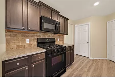 1308 Winding Willow Drive, Pinehurst, TX 77362 - Photo 16