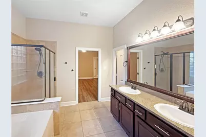 110 N Pinto Point Circle, Spring, TX 77389 - Photo 28