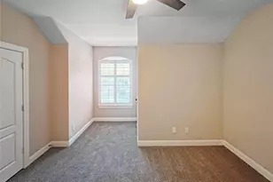 110 N Pinto Point Cir, Spring, TX 77389 - Photo 20