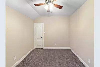 110 N Pinto Point Circle, Spring, TX 77389 - Photo 16