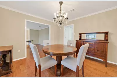 5911 Warm Springs Road, Houston, TX 77035 - Photo 18