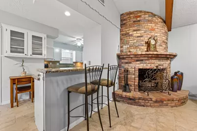 5911 Warm Springs Road, Houston, TX 77035 - Photo 8