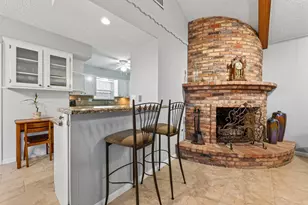 5911 Warm Springs Rd, Houston, TX 77035 - Photo 8