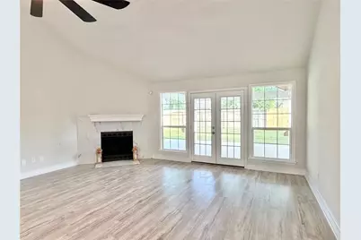 10940 Collingswood Drive, La Porte, TX 77571 - Photo 6