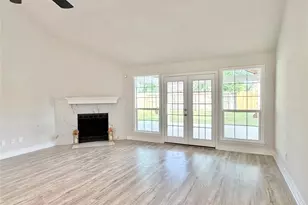 10940 Collingswood Dr, La Porte, TX 77571 - Photo 6