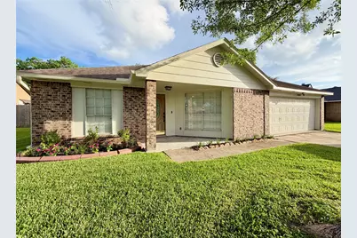 10940 Collingswood Drive, La Porte, TX 77571 - Photo 2