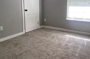 312 Center Way St, Lake Jackson, TX 77566 - Photo 6