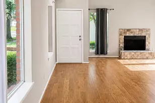 7854 Green Lawn Dr, Houston, TX 77088 - Photo 6