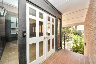 2711 Briarhurst Dr, Houston, TX 77057 - Photo 2