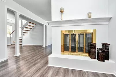 2711 Briarhurst Drive #18, Houston, TX 77057 - Photo 6