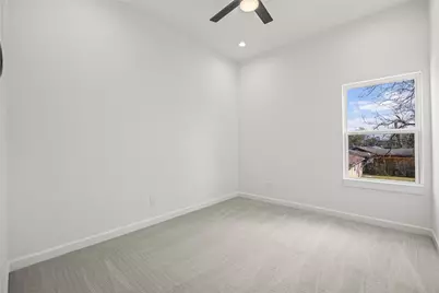 5110 Westover Street, Houston, TX 77033 - Photo 14